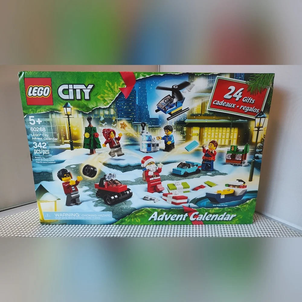 Lego 60268 City Advent Calendar 2020, 24 gifts NWT Building Toy Set